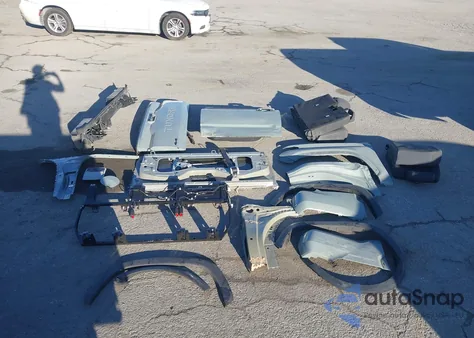 2022 Toyota Tundra Sr5 z USA, uszkodzony, nr VIN 5TFLA5EC3NX008828